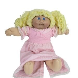 Vintage 1982 Cabbage Patch Doll Girl Yellow Hair Open Mouth Coleco